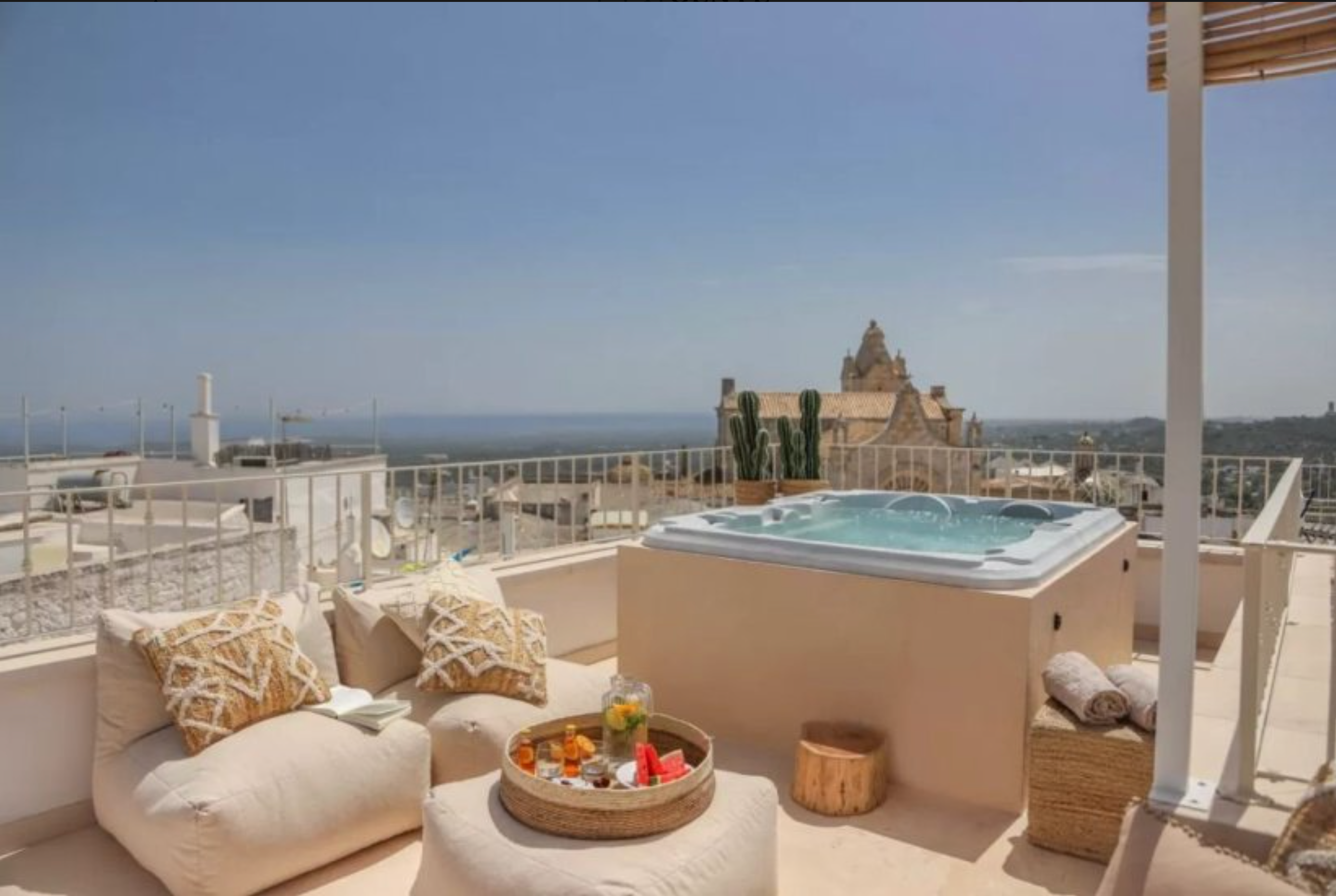 Palazzo Perla with a Sea View Terrace